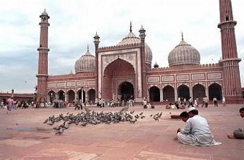 Explore Heritage Sites of Agra